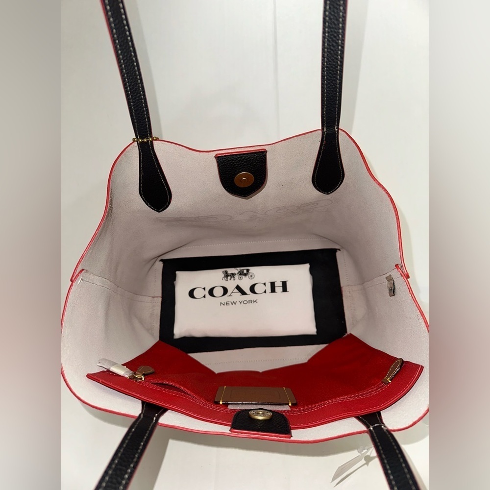 Authentic ✨Coach Kia Tote 👜 - Picture 2 of 9